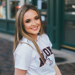 Meet your Posher, Sarah